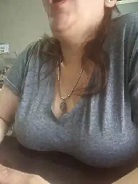 Snapshot of misty_girl93 chatting on December 3, 12:47 pm misty girl93 online show from December 3, 12:47 pm