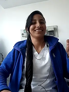 Vera Luna  online show from December 17, 6:03 pm