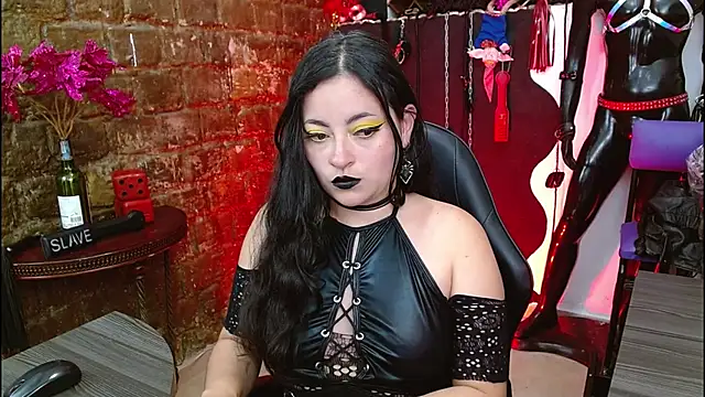 LunaTikka online show from April 22, 6:53 pm