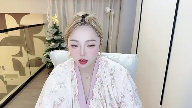 Star-XinX online show from March 11, 2:01 pm