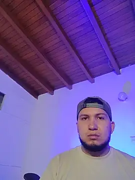 GideonCartie online show from December 4, 9:34 pm