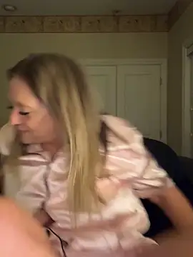 Snapshot of MissyLovelace chatting on January 17, 2:00 pm MissyLovelace online show from January 17, 2:00 pm