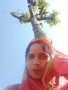 Snapshot of rashi_73 chatting on December 16, 5:45 am rashi 73 online show from December 16, 5:45 am