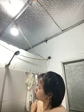 Chew candy online show from December 3, 2:15 pm