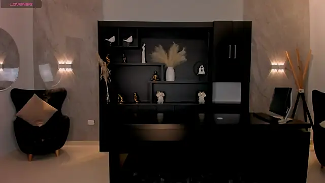 ChloeManson online show from March 18, 8:48 pm