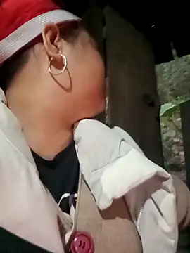 Snapshot of sary-hot2x chatting on February 6, 11:30 pm sary-hot2x online show from February 6, 11:30 pm