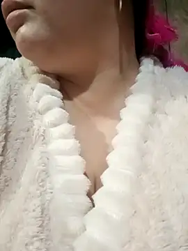 Snapshot of sary-hot2x chatting on February 13, 11:23 pm sary-hot2x online show from February 13, 11:23 pm