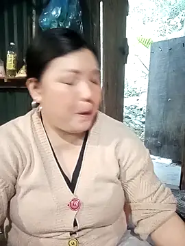 Snapshot of sary-hot2x chatting on February 21, 10:49 am sary-hot2x online show from February 21, 10:49 am