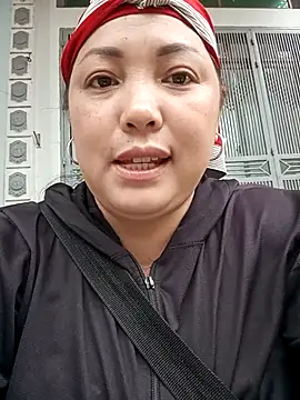 Snapshot of sary-hot2x chatting on February 25, 12:42 am sary-hot2x online show from February 25, 12:42 am