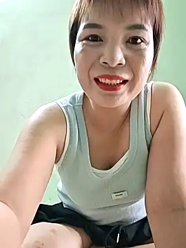 Snapshot of Liucall chatting on December 3, 7:49 am Liucall online show from December 3, 7:49 am