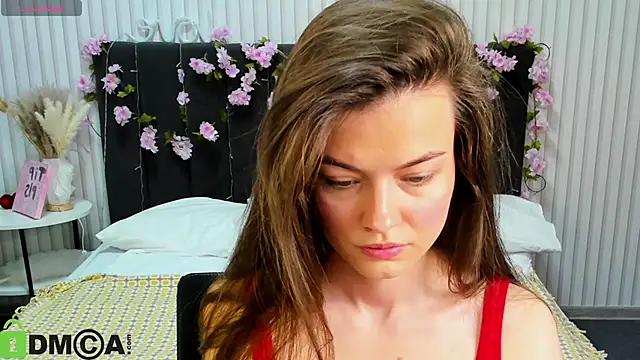 Graceee  online show from April 17, 3:20 am