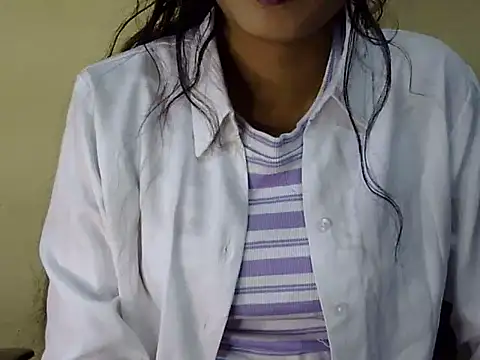 Snapshot of Shab_M chatting on February 8, 6:28 am Shab M online show from February 8, 6:28 am