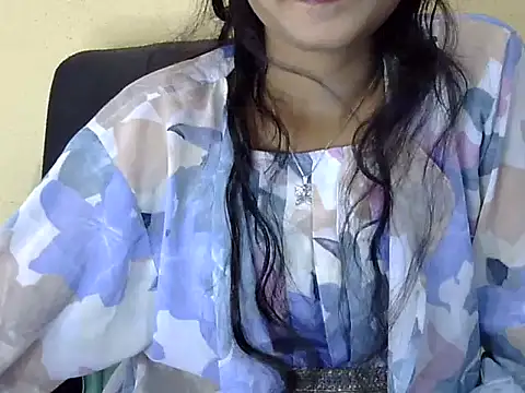 Snapshot of Shab_M chatting on February 9, 6:17 am Shab M online show from February 9, 6:17 am