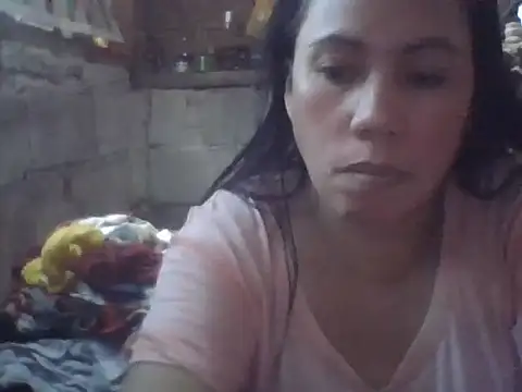 Snapshot of sweet_candy52 chatting on January 18, 7:34 am sweet candy52 online show from January 18, 7:34 am