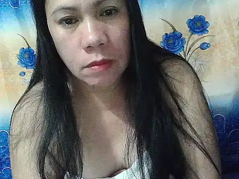 Snapshot of sweet_candy52 chatting on March 7, 7:22 pm sweet candy52 online show from March 7, 7:22 pm