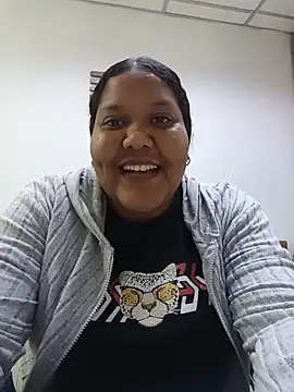Snapshot of VaneandRossy chatting on May 31, 7:37 pm VaneandRossy online show from May 31, 7:37 pm