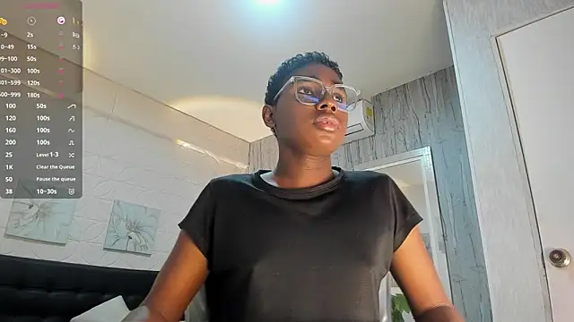 teylor lovee online show from February 8, 8:56 pm