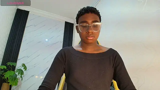 teylor lovee online show from February 12, 8:48 pm