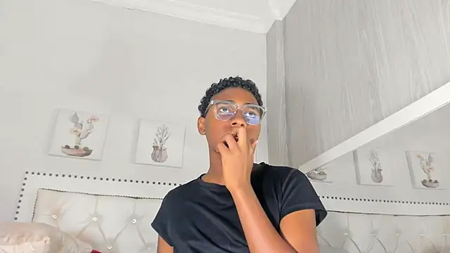 teylor lovee online show from February 28, 10:38 am