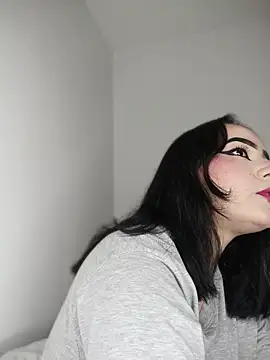 tiffanybrowm online show from March 25, 5:02 am