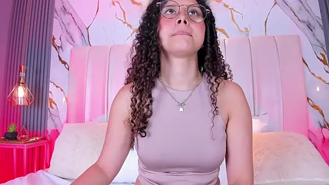 Snapshot of MarelynSummer chatting on March 2, 4:58 pm MarelynSummer online show from March 2, 4:58 pm