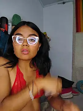 MoonVane online show from July 14, 4:02 pm