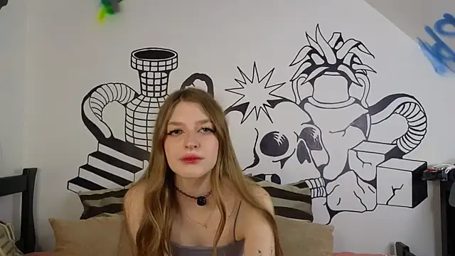 AliceCute3 online show from December 4, 7:17 am