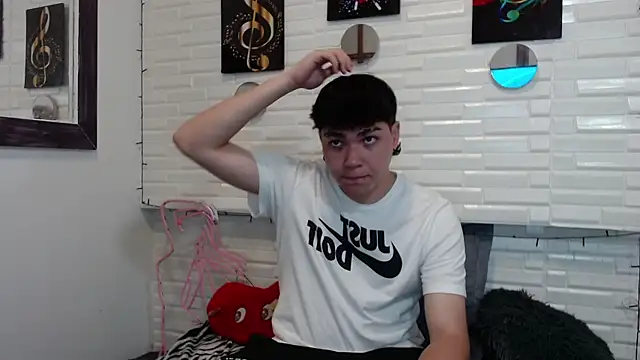 Dylan fooxx online show from December 16, 7:52 pm