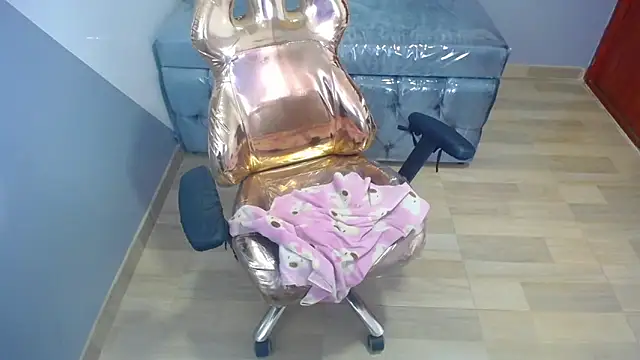 eva smit t online show from February 3, 6:40 am