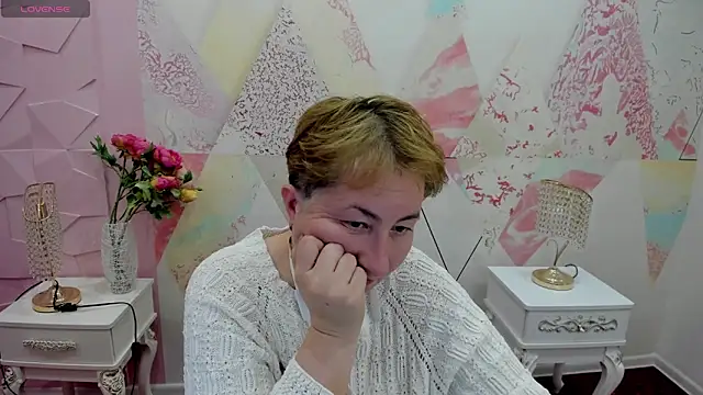 Snapshot of Velisa_bella1 chatting on December 4, 11:30 am Velisa bella1 online show from December 4, 11:30 am