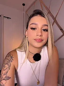 Sophie-velvet online show from June 26, 7:51 pm