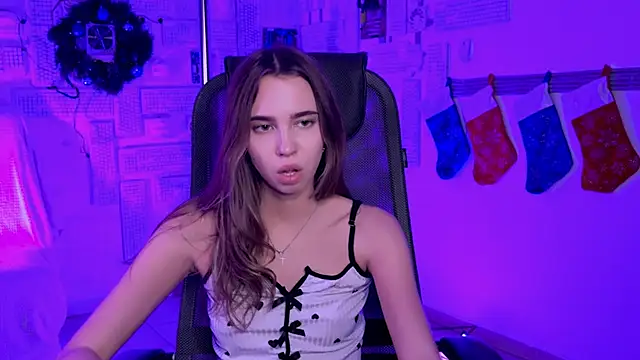 Snapshot of KimPorins chatting on December 15, 1:15 pm KimPorins online show from December 15, 1:15 pm