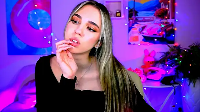 KimPorins online show from March 24, 12:32 pm