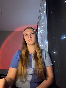 nelli lux  online show from December 15, 8:35 pm