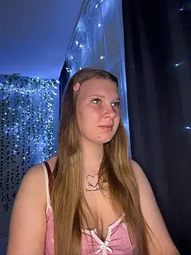 nelli lux  online show from January 19, 12:03 am