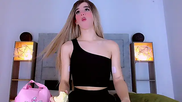 Hanna Sophia1 online show from January 6, 7:17 pm