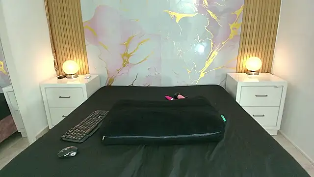 AprillRoss online show from March 12, 12:33 pm