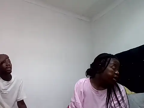 Snapshot of BloodmoonAlpha_1 chatting on February 18, 6:59 pm BloodmoonAlpha 1 online show from February 18, 6:59 pm