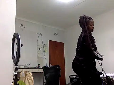 Snapshot of BloodmoonAlpha_1 chatting on February 24, 8:51 pm BloodmoonAlpha 1 online show from February 24, 8:51 pm