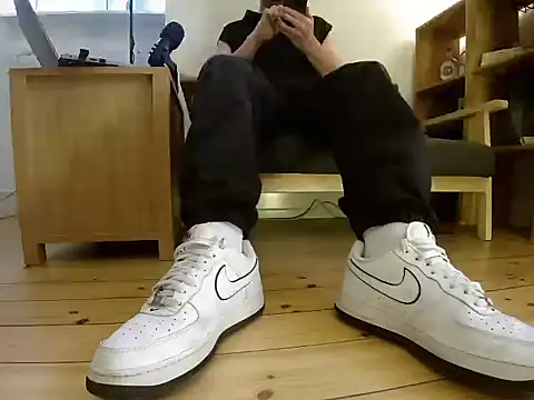 jonas camboy online show from February 1, 1:42 pm