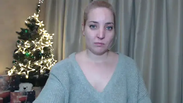 Snapshot of sweetpussy chatting on December 29, 4:40 pm sweetpussy online show from December 29, 4:40 pm