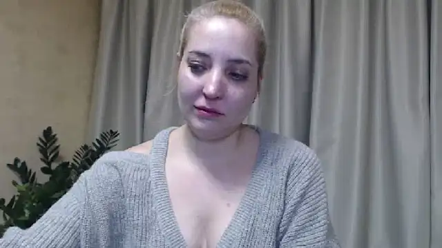 Snapshot of sweetpussy chatting on February 11, 4:24 pm sweetpussy online show from February 11, 4:24 pm