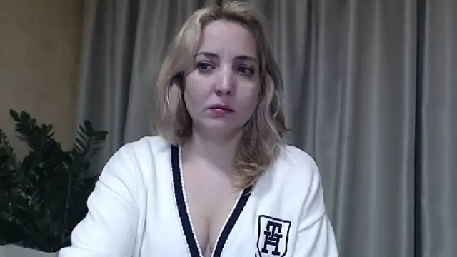 sweetpussy online show from December 4, 6:27 pm