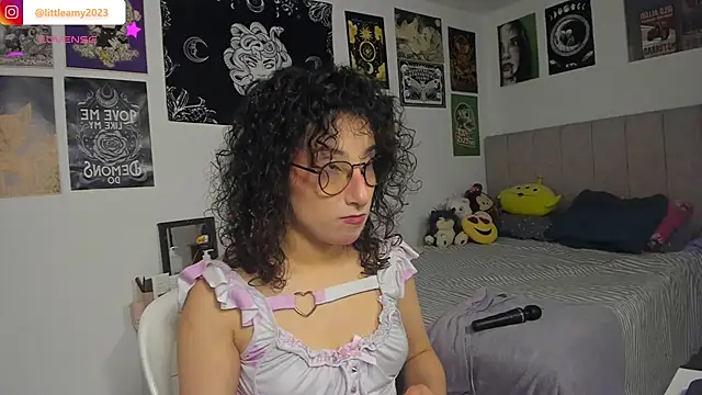 little  ammy online show from April 19, 2:22 am