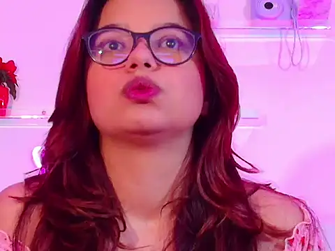 AliceVega1 online show from January 8, 5:10 am