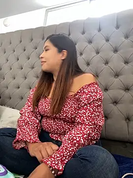 Snapshot of Alana-fox chatting on December 15, 4:11 pm Alana-fox online show from December 15, 4:11 pm