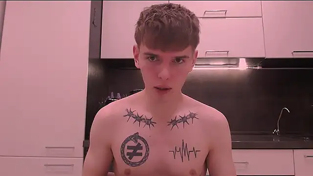 Snapshot of Fredd_Xanders chatting on February 17, 6:36 pm Fredd Xanders online show from February 17, 6:36 pm