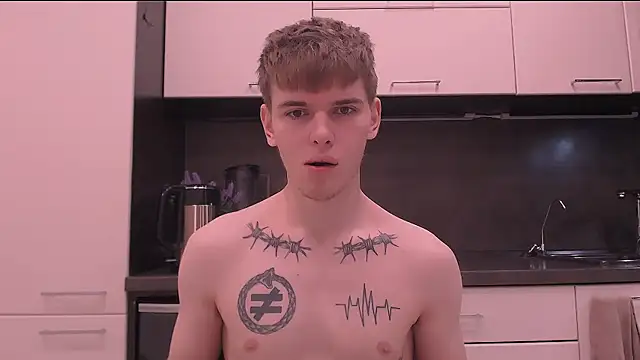 Snapshot of Fredd_Xanders chatting on February 23, 8:28 pm Fredd Xanders online show from February 23, 8:28 pm