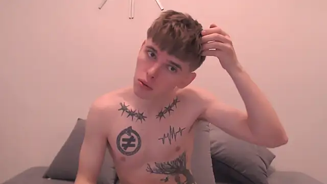 Fredd Xanders online show from April 17, 4:04 am