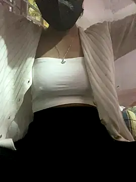 Snapshot of LucAnh99 chatting on December 16, 11:37 am LucAnh99 online show from December 16, 11:37 am